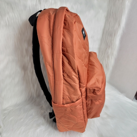VANS Old Skool Quilted Orange Backpack. - Picture 8 of 14